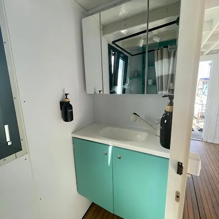 Hoceanika Houseboat Botel Alghero